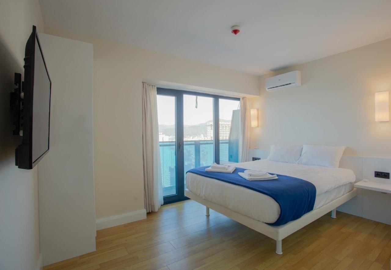 Orbi City - Aparthotel Near The Beach Batumi Exteriör bild